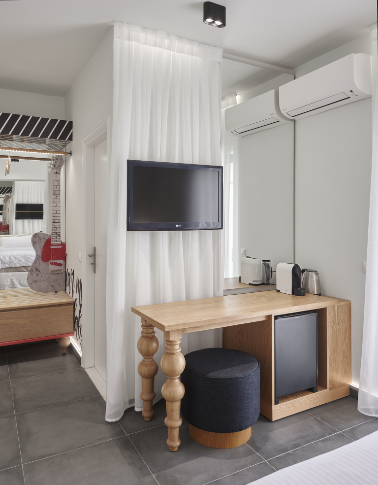 room 103 - 05